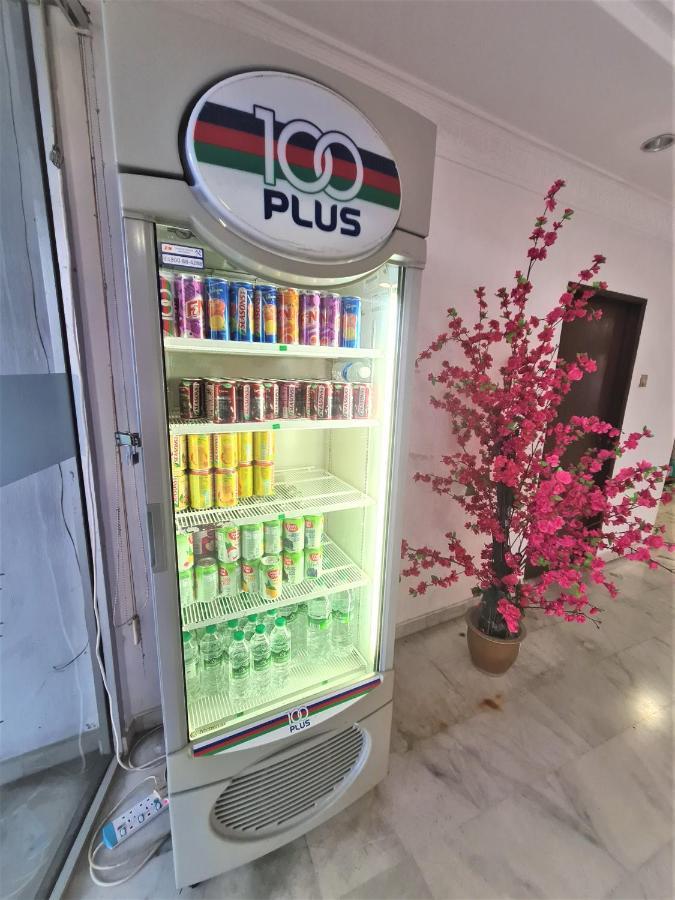 Anika Inn - Kluang Esterno foto