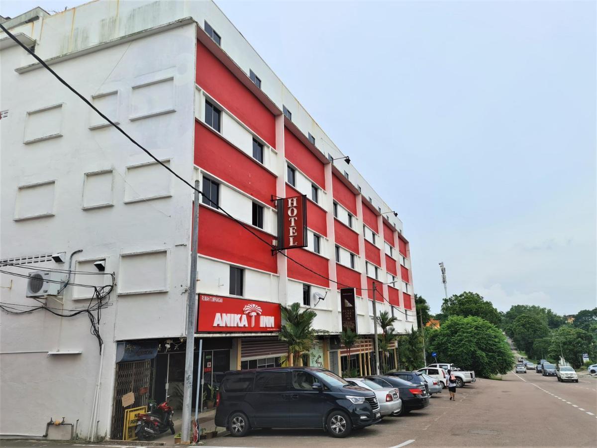 Anika Inn - Kluang Esterno foto