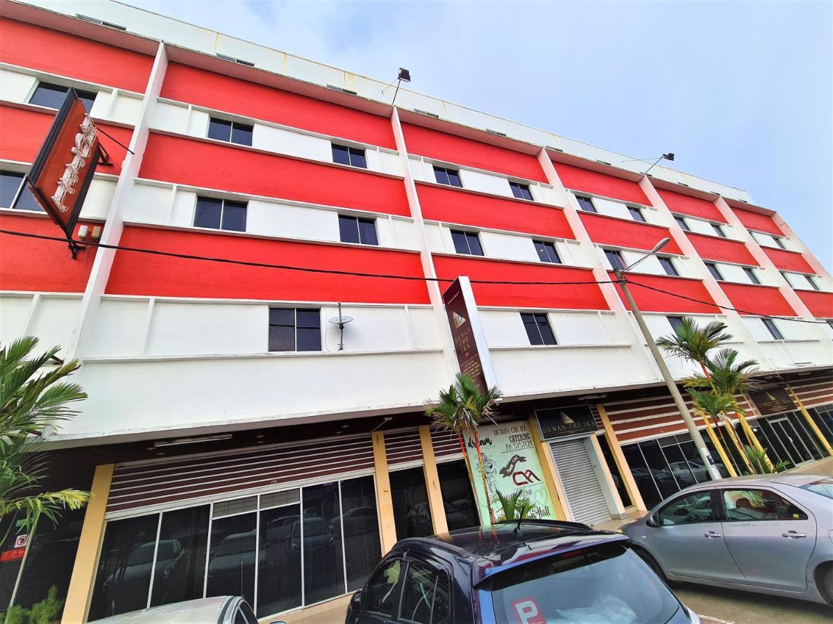 Anika Inn - Kluang Esterno foto