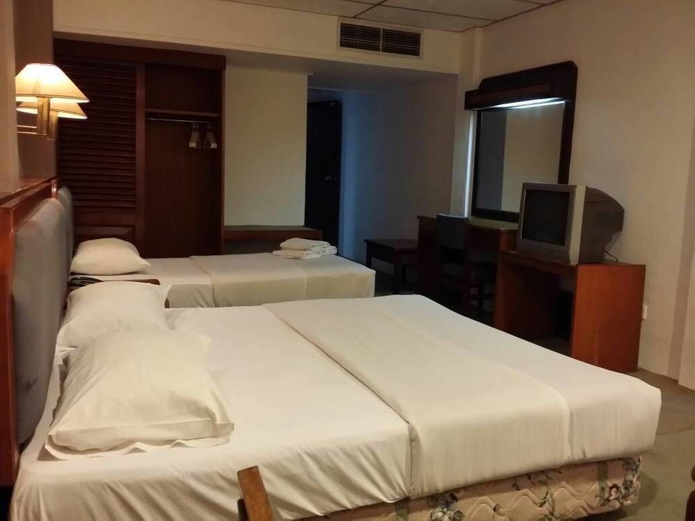 Anika Inn - Kluang Esterno foto