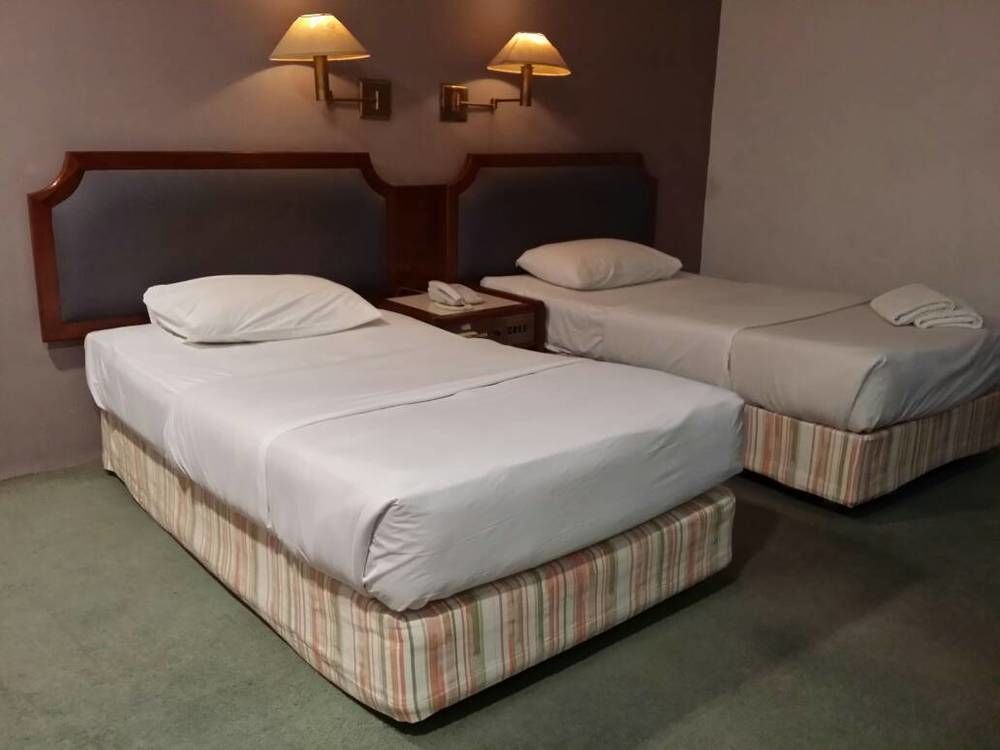Anika Inn - Kluang Esterno foto