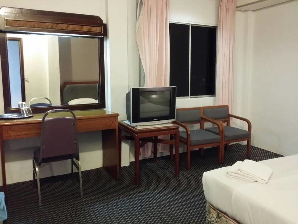 Anika Inn - Kluang Esterno foto