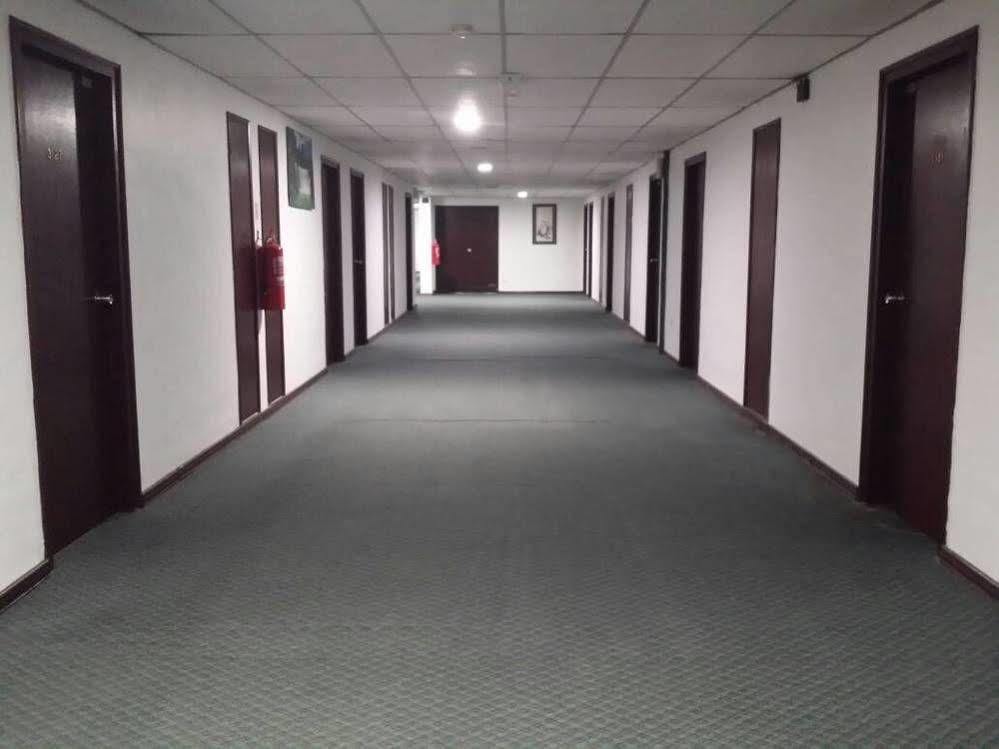 Anika Inn - Kluang Esterno foto