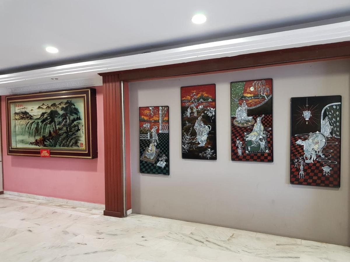 Anika Inn - Kluang Esterno foto