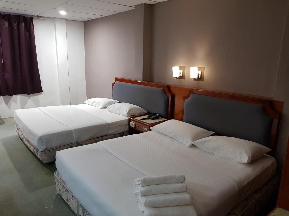 Anika Inn - Kluang Esterno foto