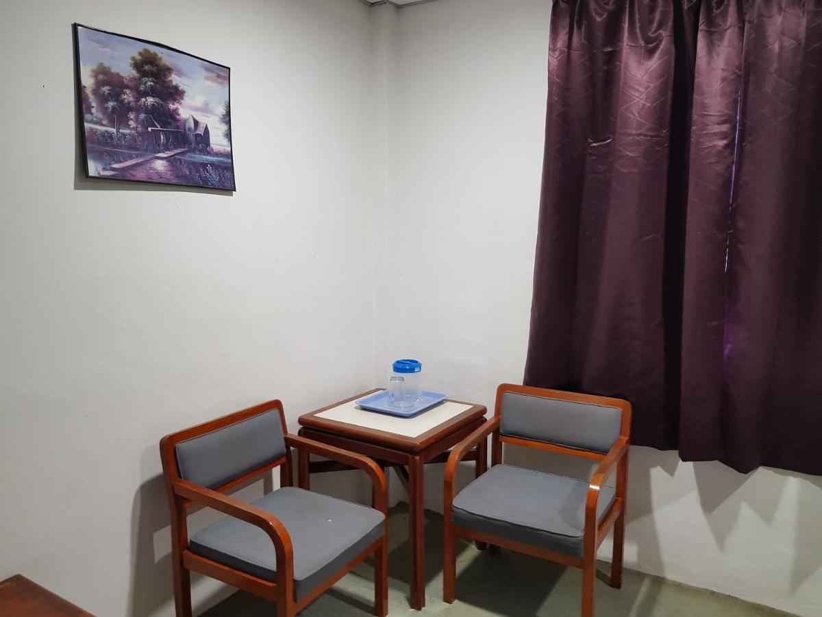 Anika Inn - Kluang Esterno foto