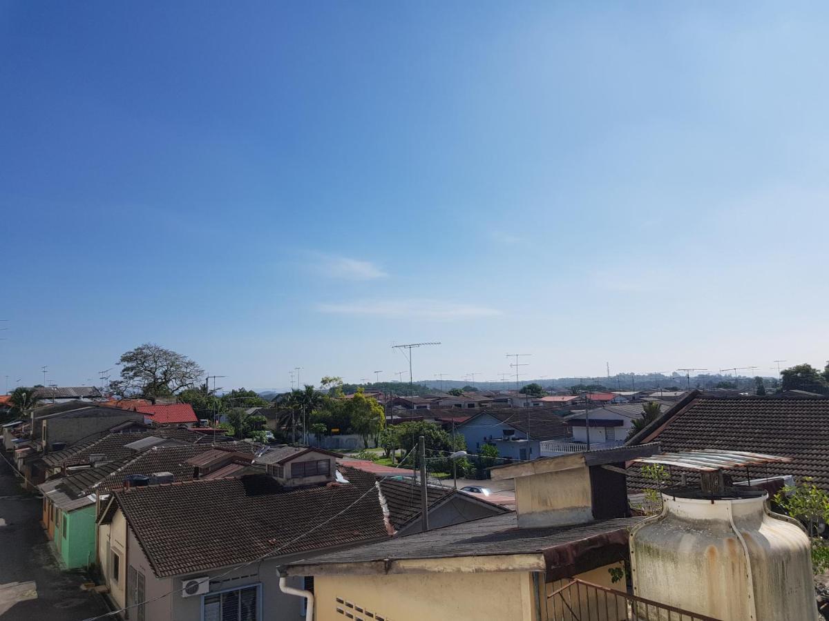 Anika Inn - Kluang Esterno foto