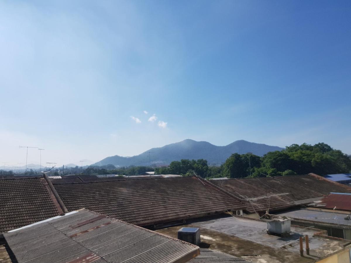 Anika Inn - Kluang Esterno foto